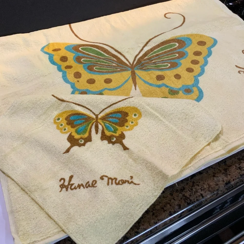 Vintage Martex Bath Towel and Washcloth Yellow Butterfly Set USA NOS